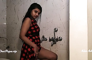 Desi college girl alia advani handsome shower