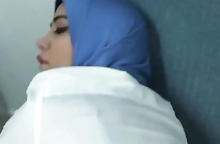 Horn-mad Big Ass Iraqi Married Mummy