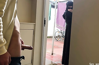 Publick Dick Flashing. I pull out my dick anent resolution be fitting of a youthful pregnant muslim neighbour anent niqab and that babe helped me jizz