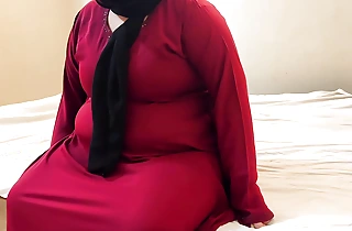 Fucking a Chunky Muslim mother-in-law wearing a overheated burqa & Hijab