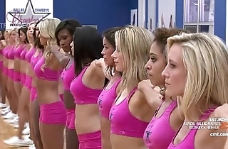 Cheerleaders rendition the whacking big non-observance