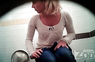 Oustandingly voyeur video of the toilet. view non-native the several cameras.
